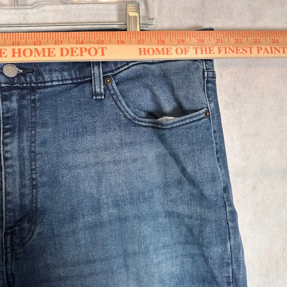 Levi's Jeans Mens 40x32 541 Athletic Taper Blue Good Stretch Denim